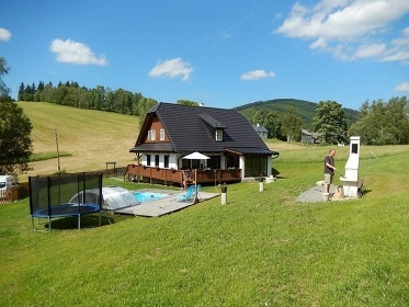 Chalupa Pekařov - bazén, sauna a vířivka